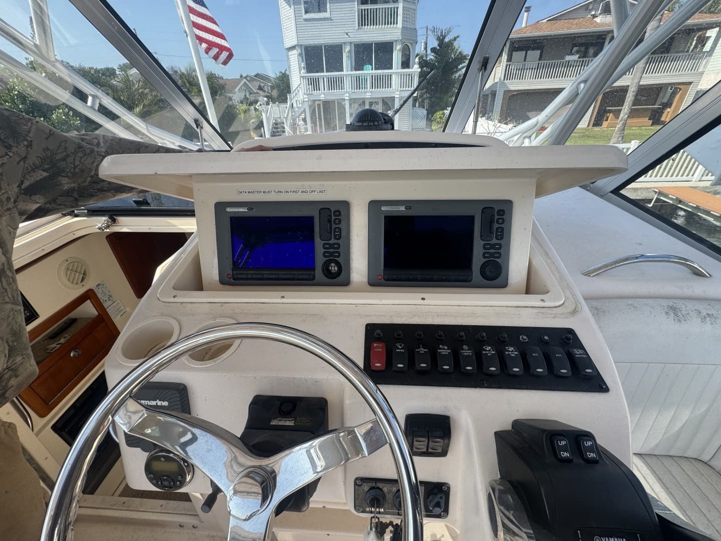 2007 Grady-White 305 Express - Image 16