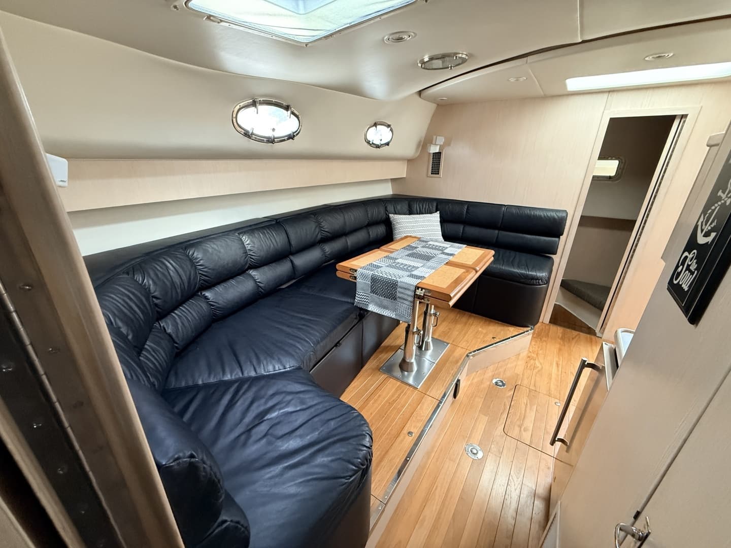 1995 Tiara Yachts 4000 Express - Image 37