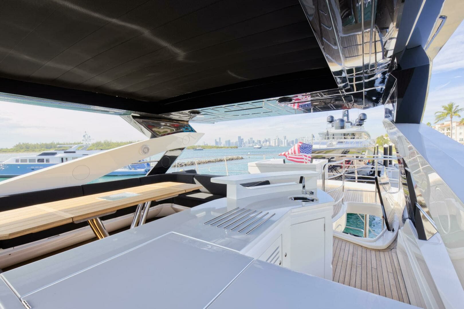 2018 Sunseeker 86 Yacht - Image 15