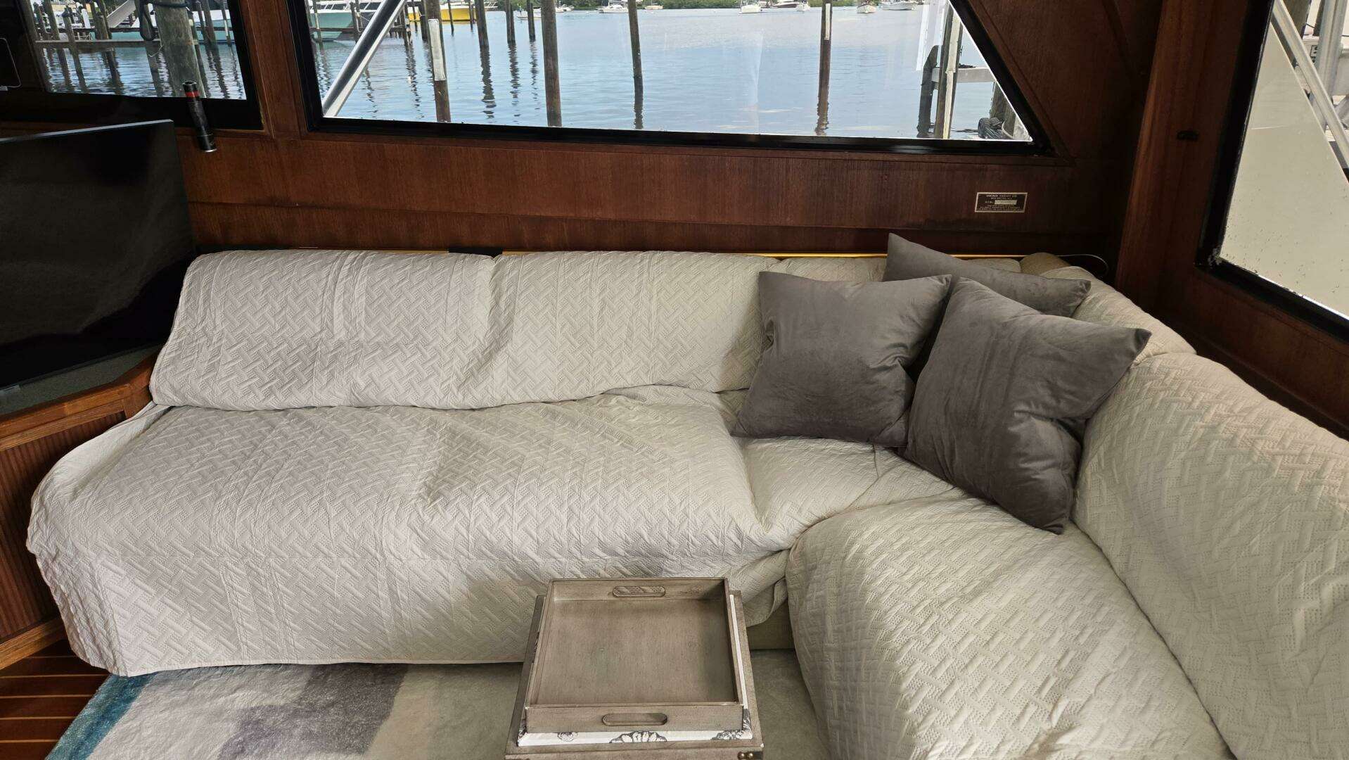 1989 Viking 45 Convertible - Image 21