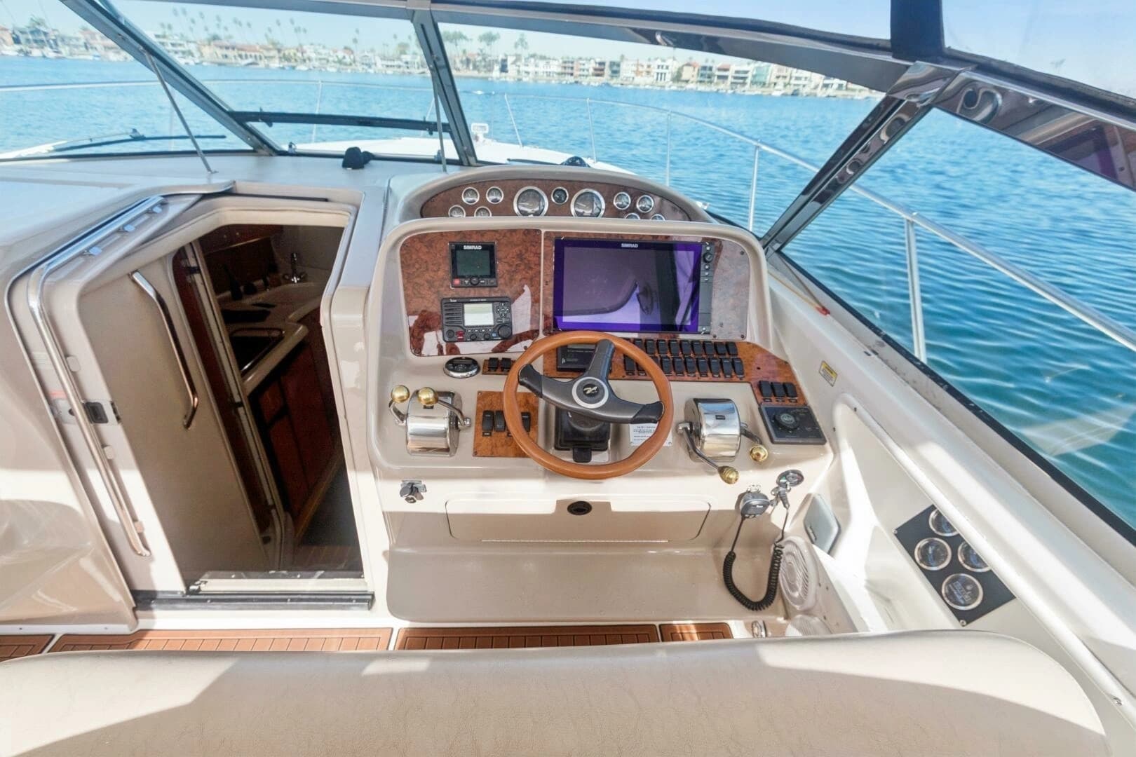 2000 Sea Ray 370 Express Cruiser - Image 49