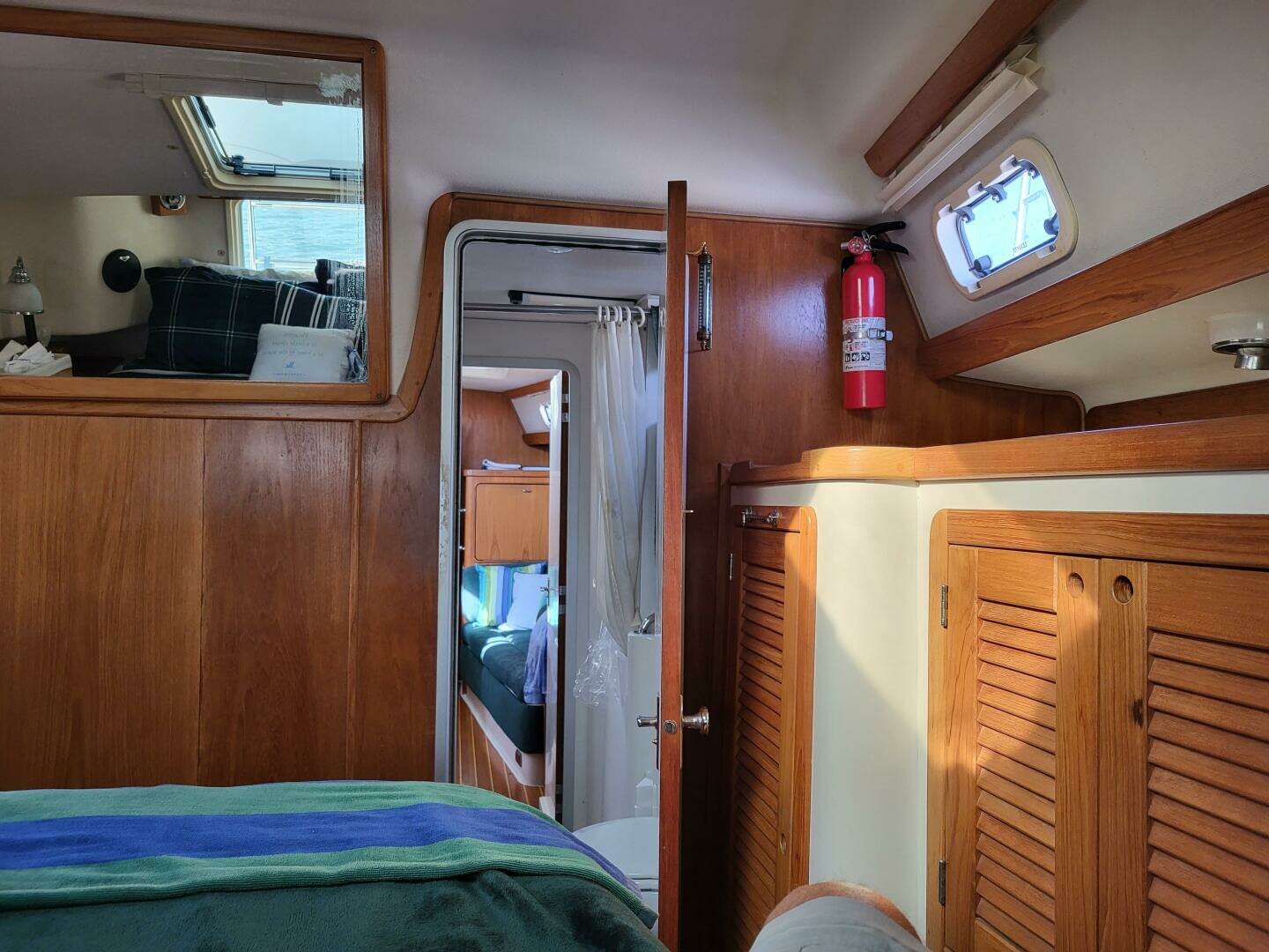 1997 Catalina Morgan 38 - Image 41