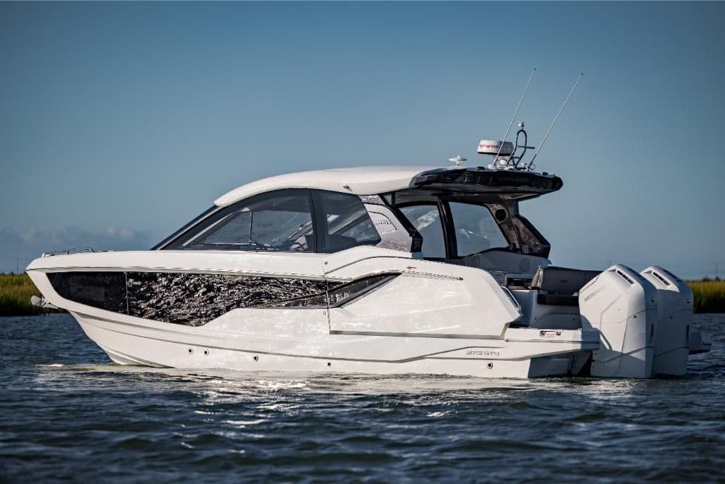 2023-Galeon-375-GTO-MarineMax
