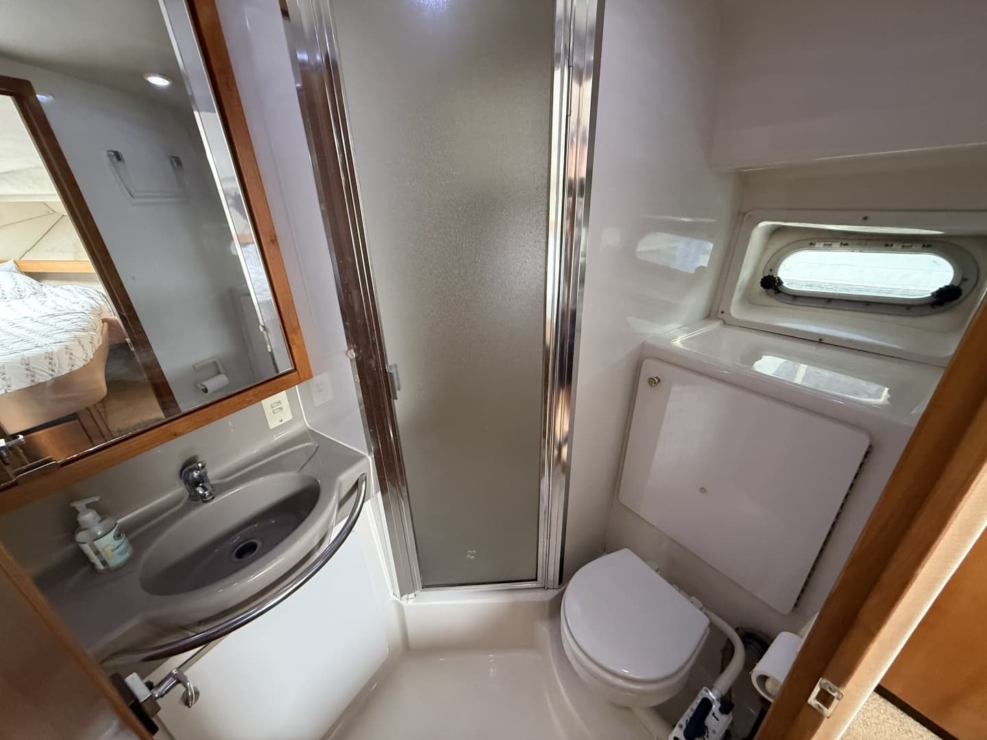 1998 Bayliner 3788 - Image 46