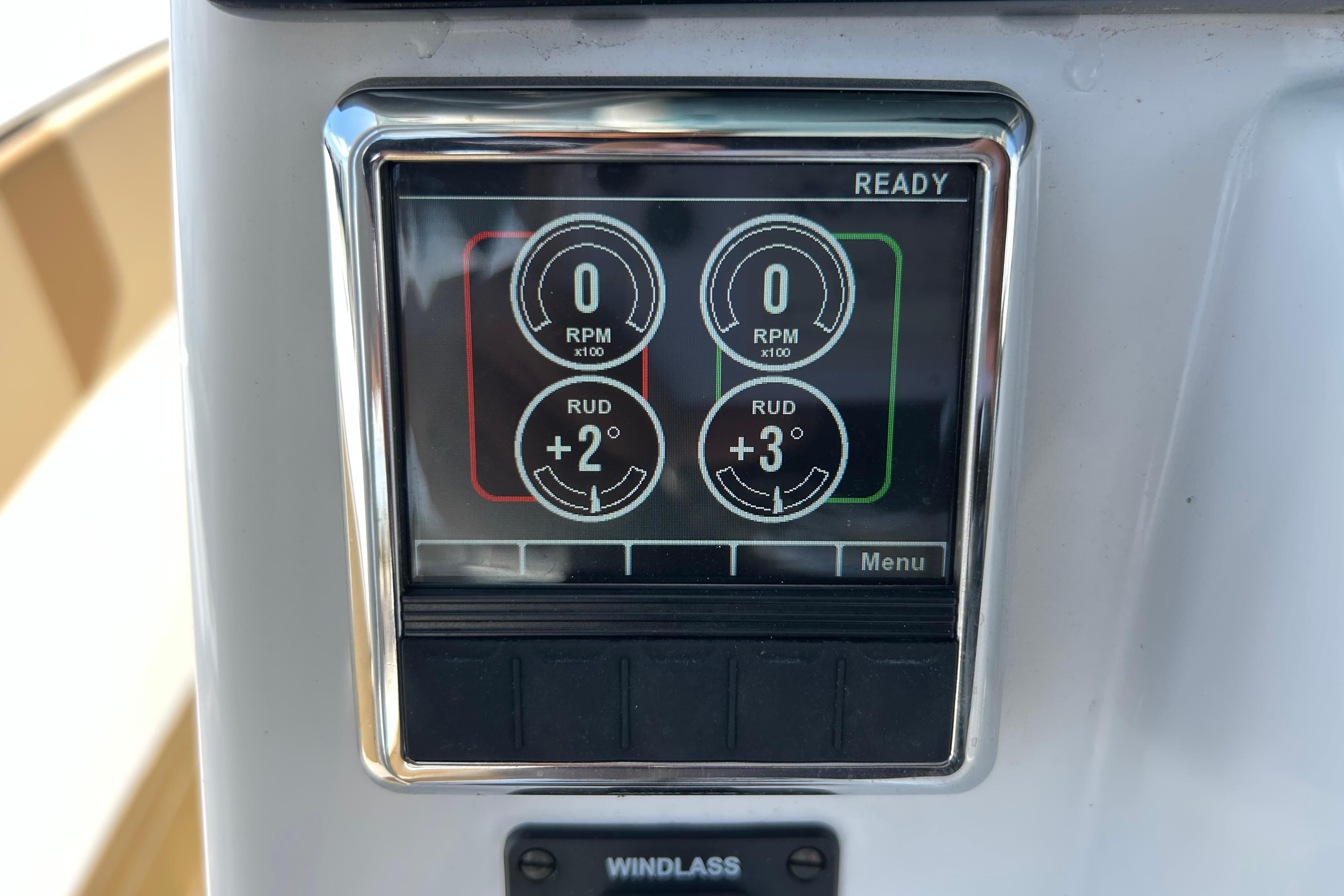Digital display on 2025 Cape Horn 34 XS boat showing RPM and rudder angle.