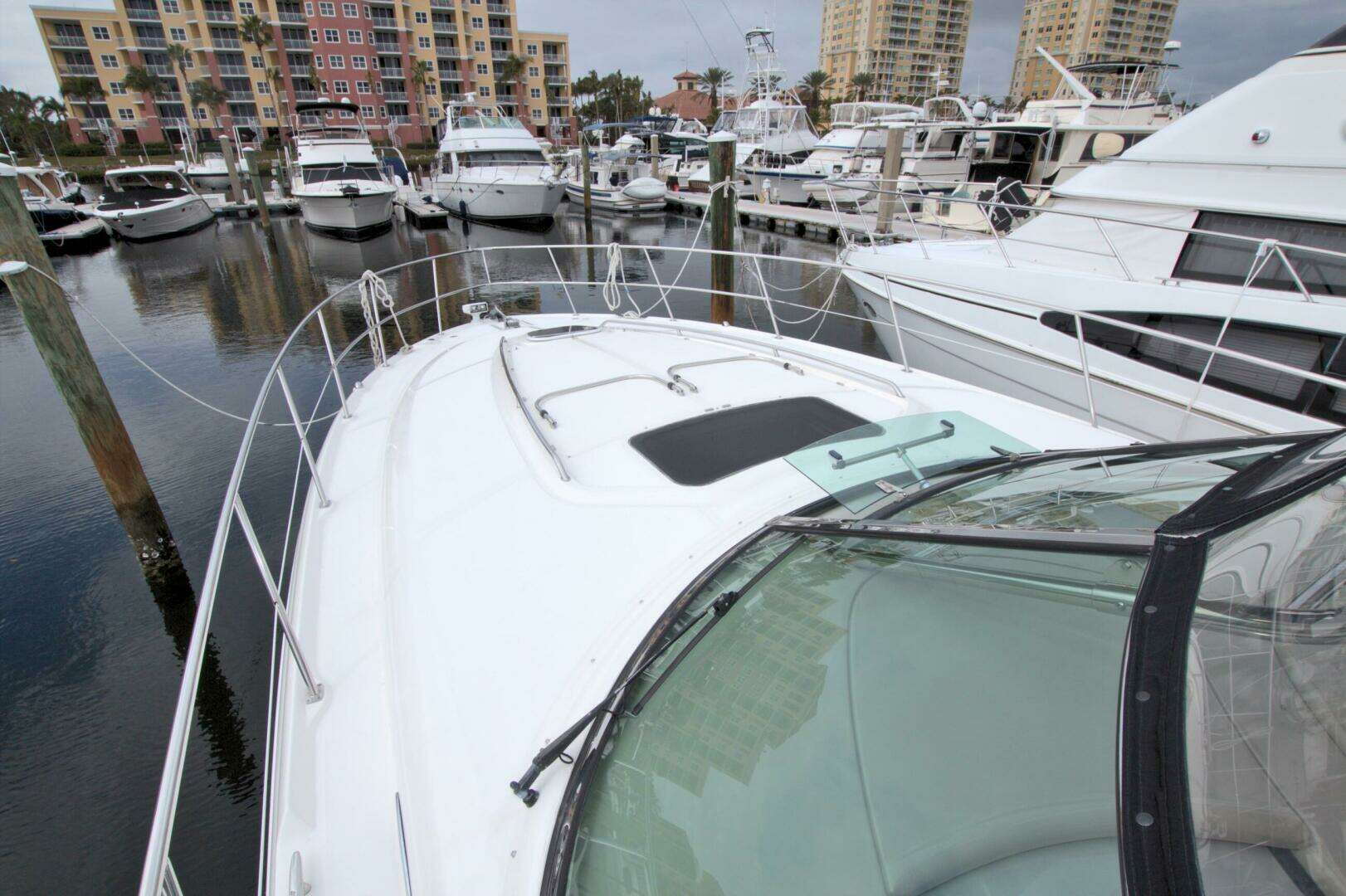 2009 Sea Ray 44 Sundancer - Image 17