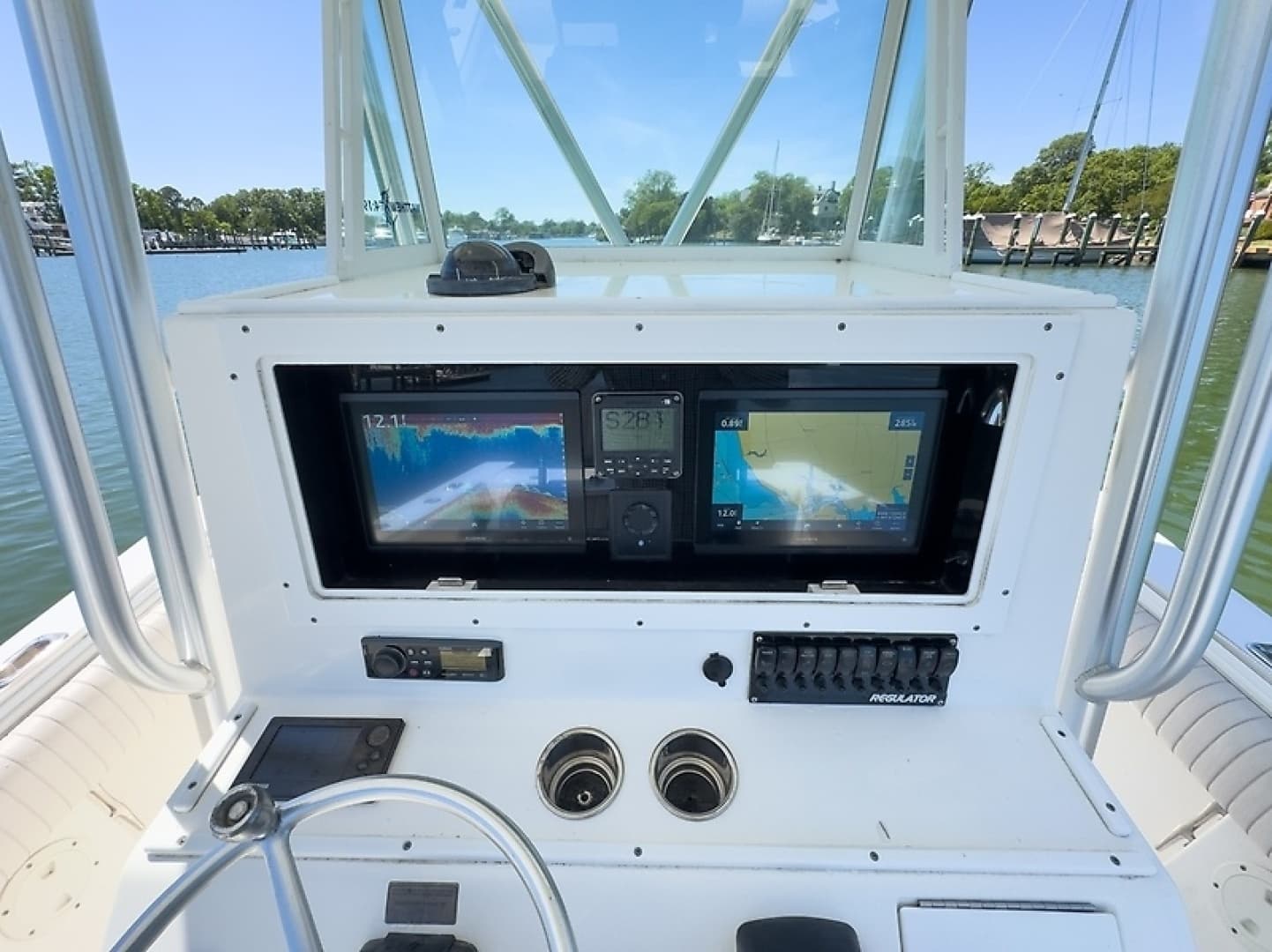 2006 Regulator 29 Forward Seating - Image 3