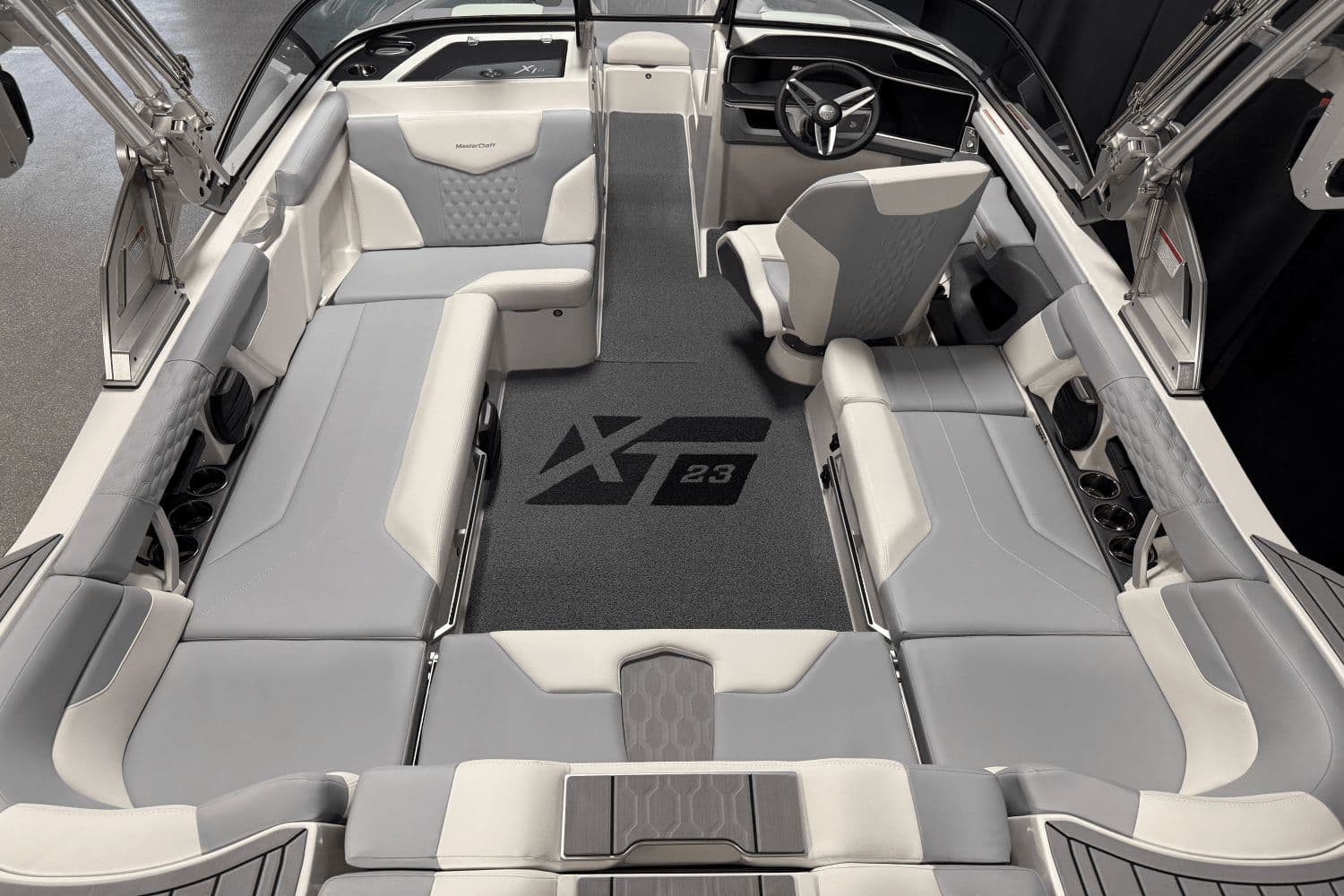 2026 MasterCraft XT23 - 33
