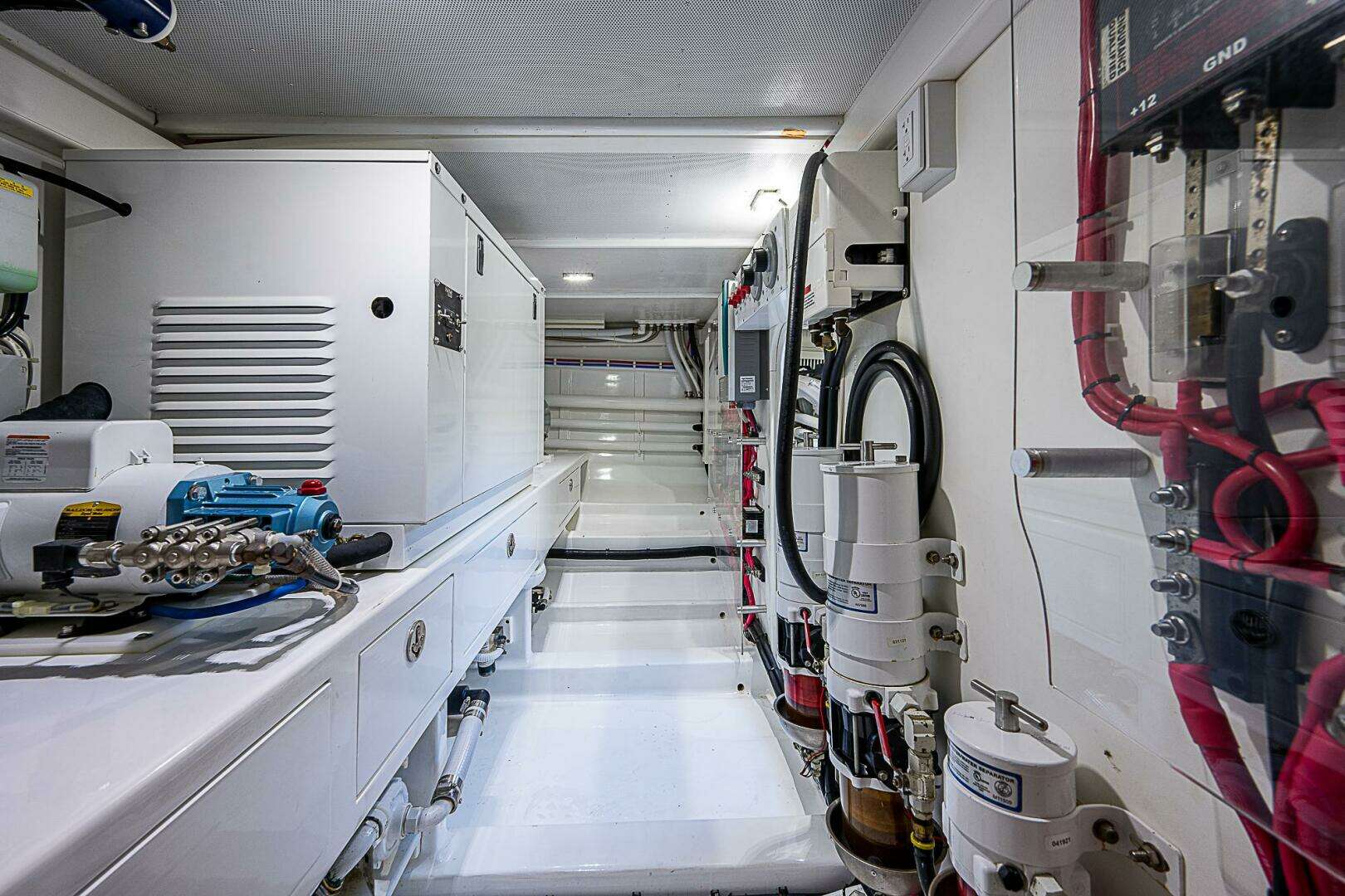 2022 Maverick 50 Sport Yacht - Image 27