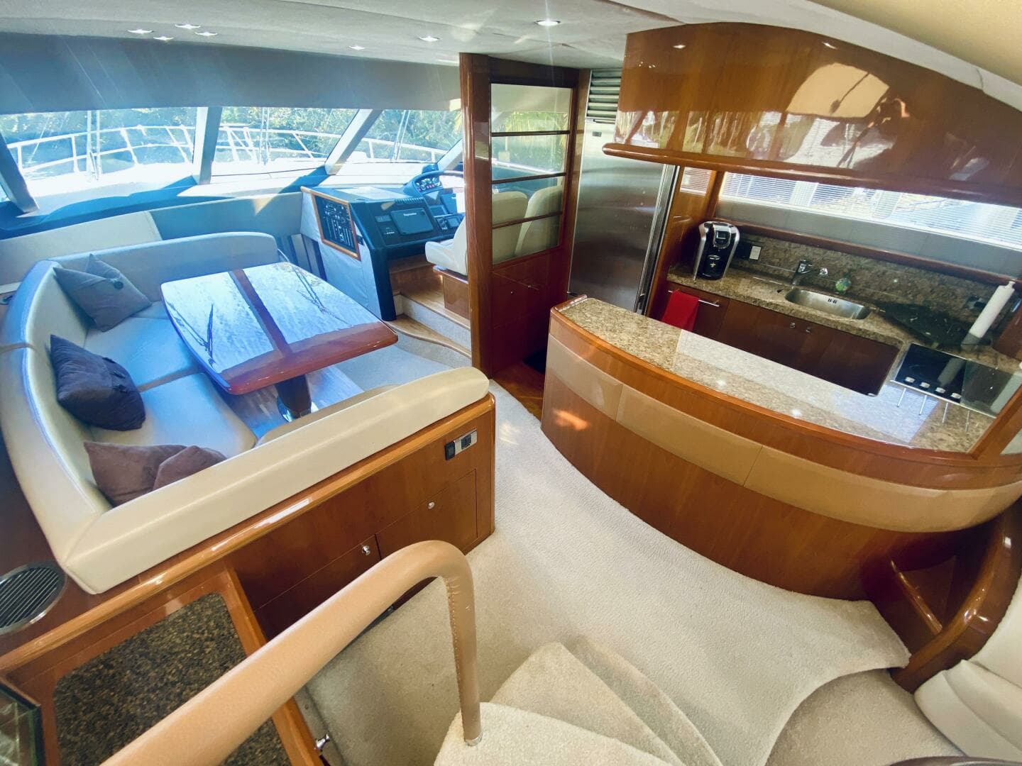 2006 Viking Princess Sport Cruiser - Image 10