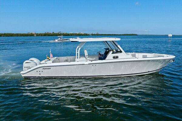 2021 Pursuit S328 - Image 1