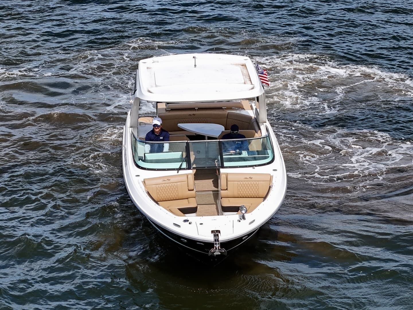 2023 Sea Ray SLX 310 OB - Image 5