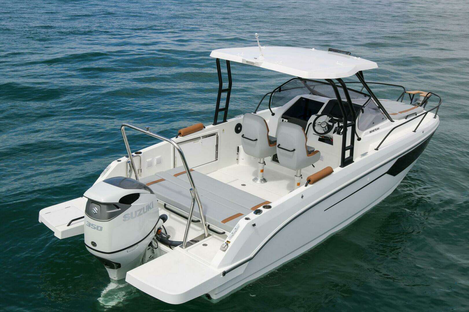 2025 Beneteau Flyer 8 Sundeck - Image 3