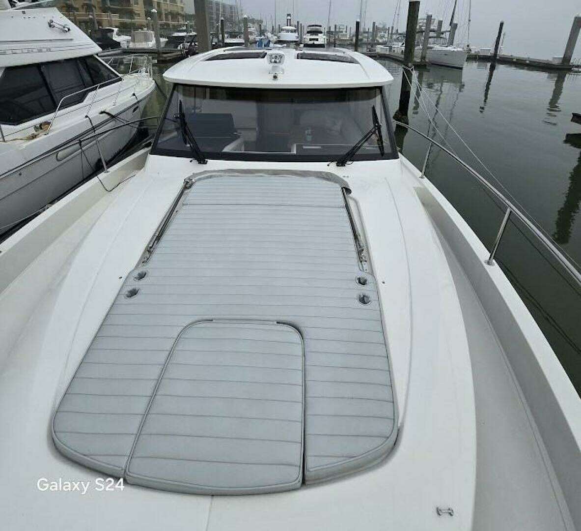 2022 Greenline 39 Hybrid - Image 31