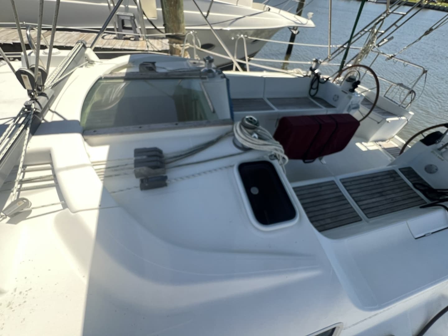 2001 Beneteau Oceanis 473 - Image 14