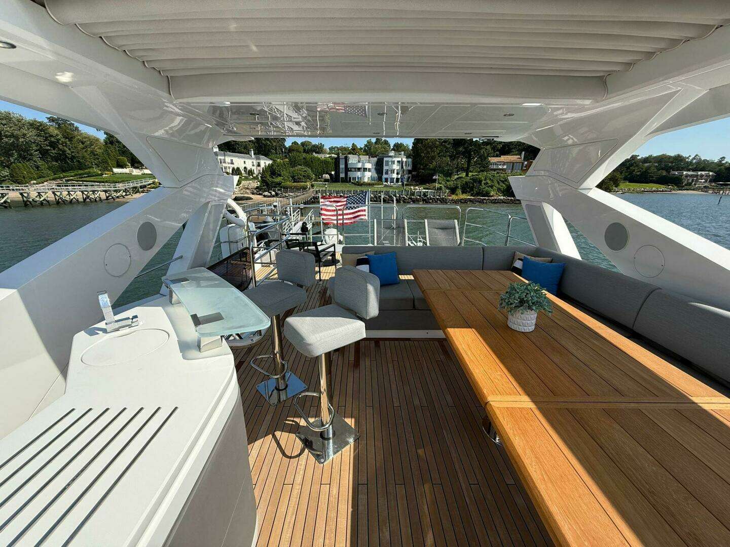 2021 Sunseeker 76 Yacht - Image 6