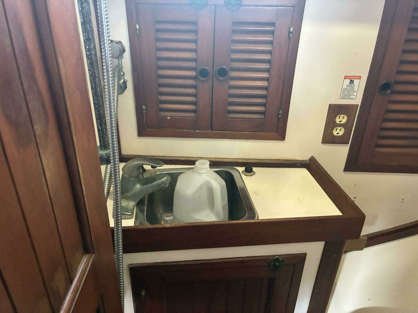 1983 Vagabond 42 Ketch - Image 29