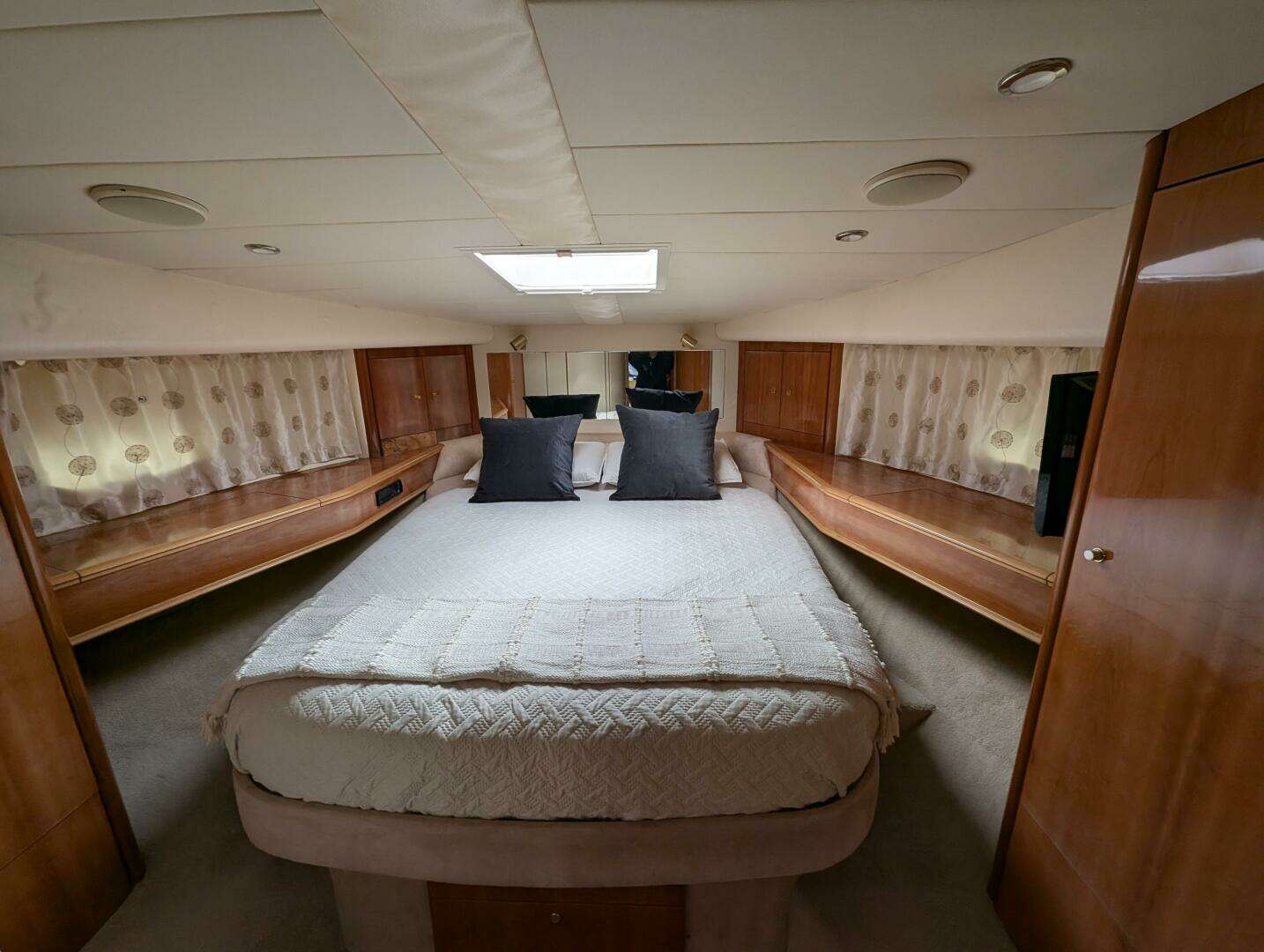 1998 Viking Princess Sport Cruiser - Image 45