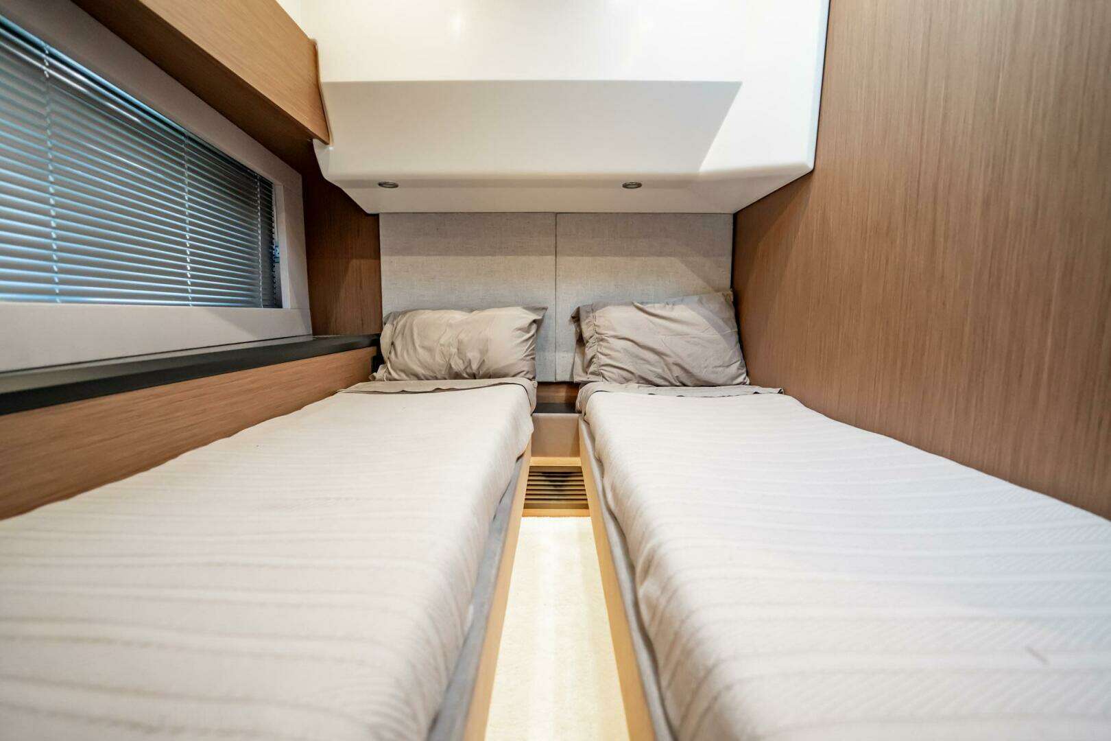 2021 Beneteau Monte Carlo 52 - Image 39