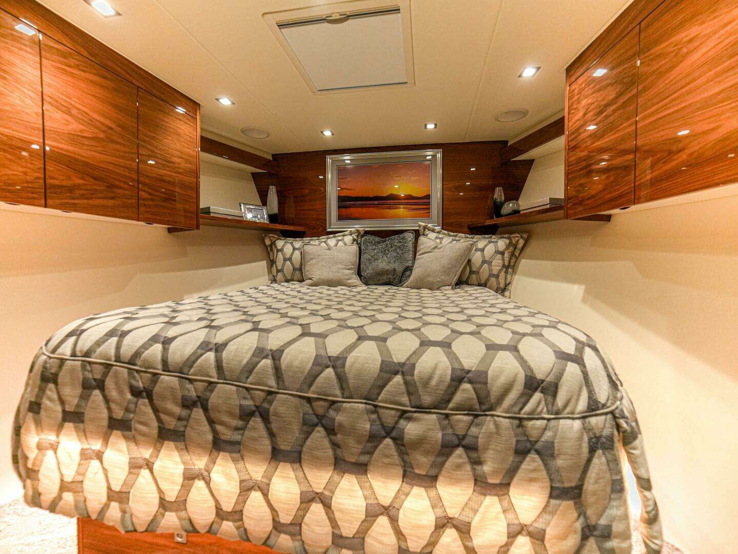 2023 Viking 72 Convertible - Image 52
