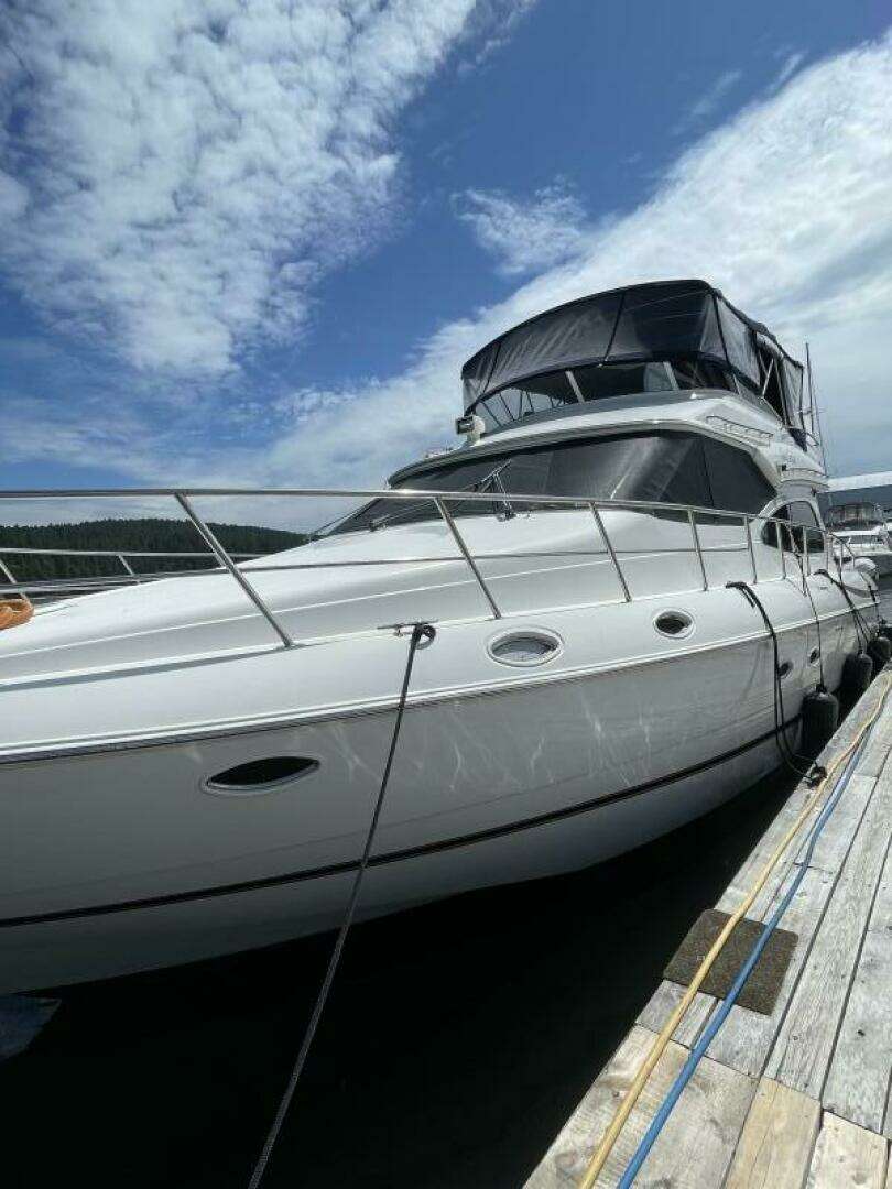 2001 Cruisers Yachts 5000 Pilothouse - Image 28