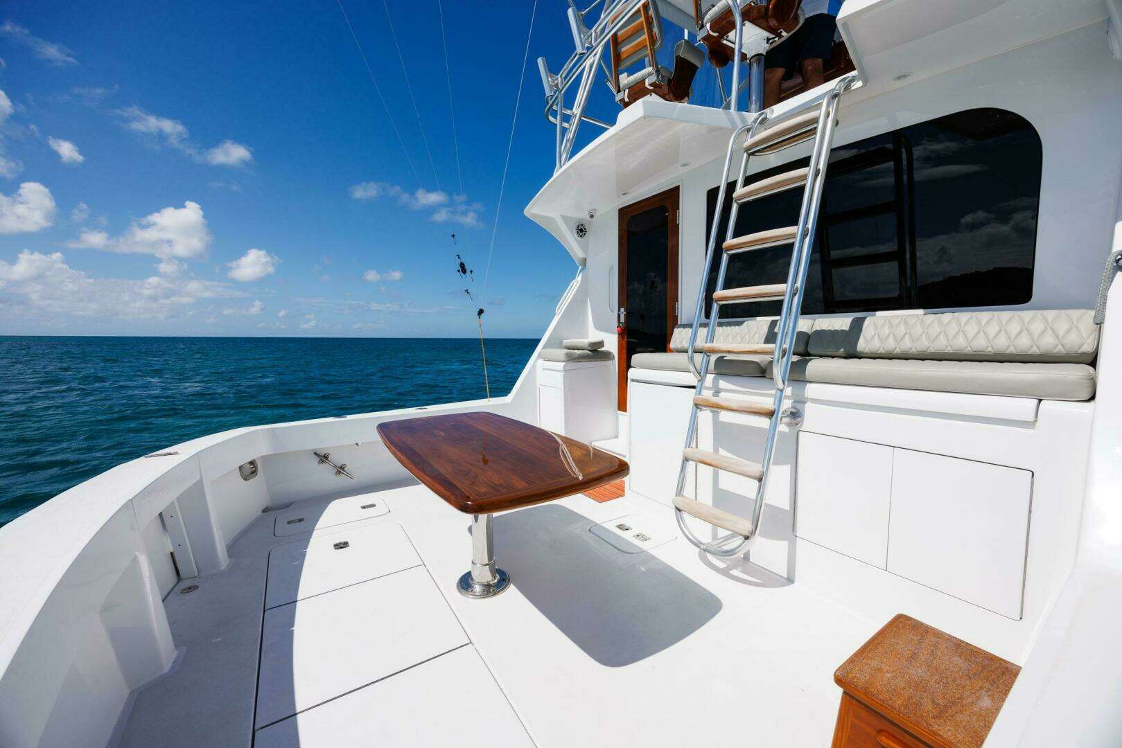 2005 Hatteras 50 Convertible - Image 56