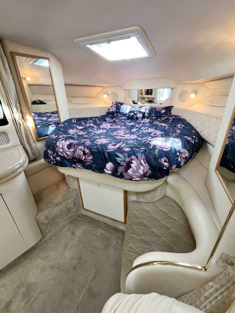 2000 Sea Ray 340 Sundancer - Image 10