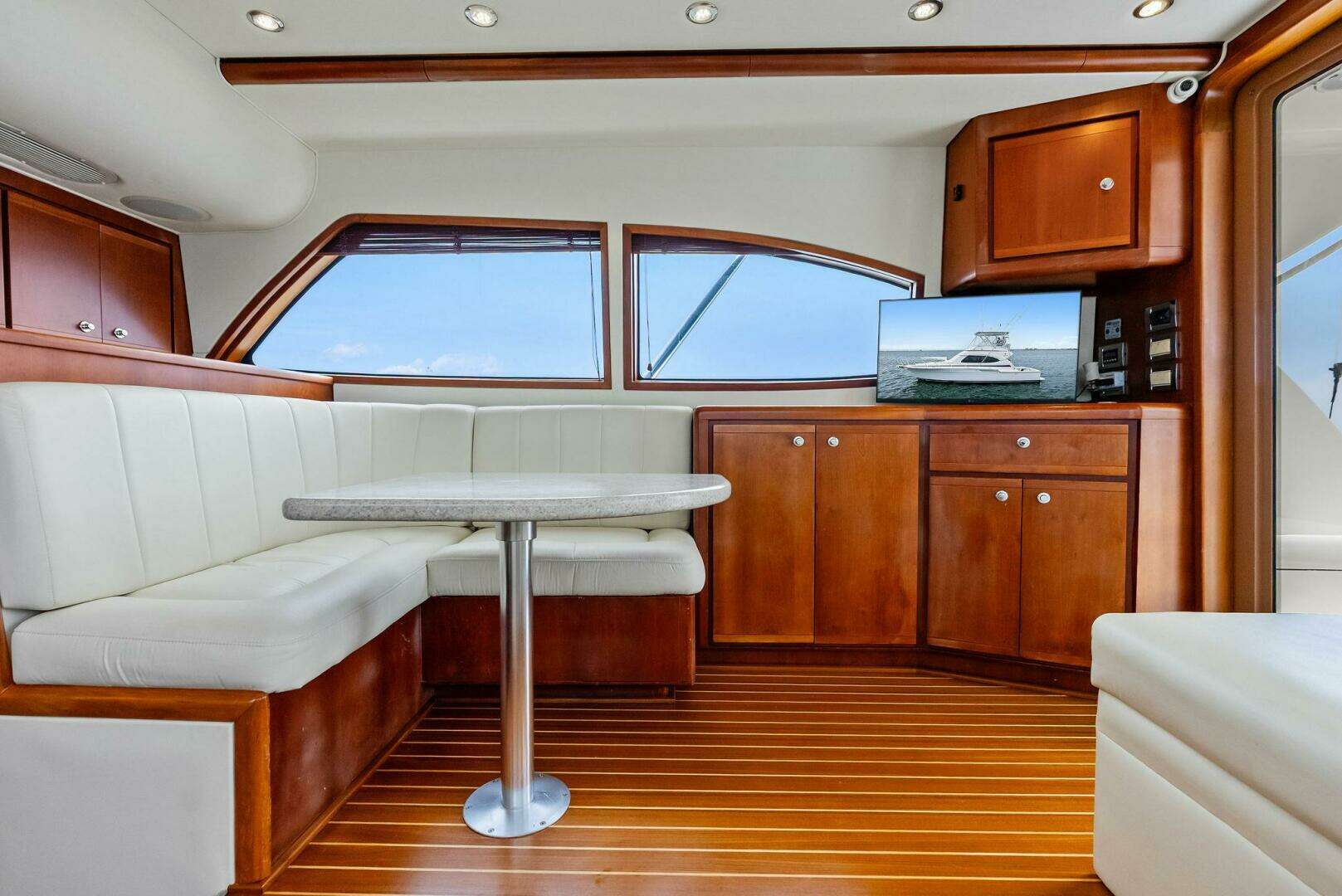 2006 Bertram Convertible - Image 34