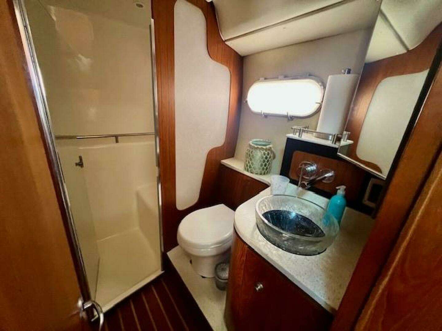 2007 Tiara Yachts 3900 Sovran - Image 22