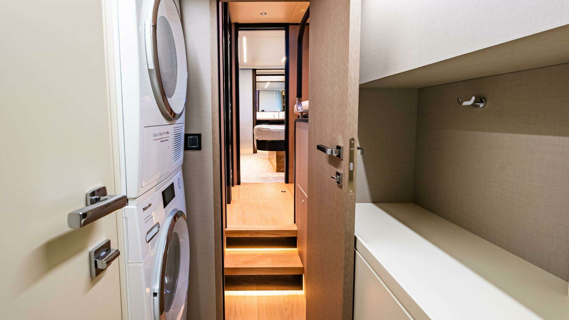 2022 Absolute 64 Navetta - Image 103