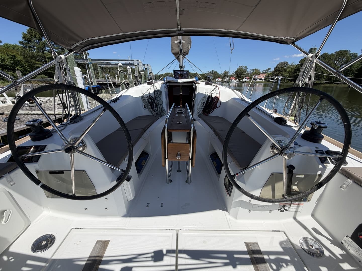 2015 Jeanneau 349 - Image 18