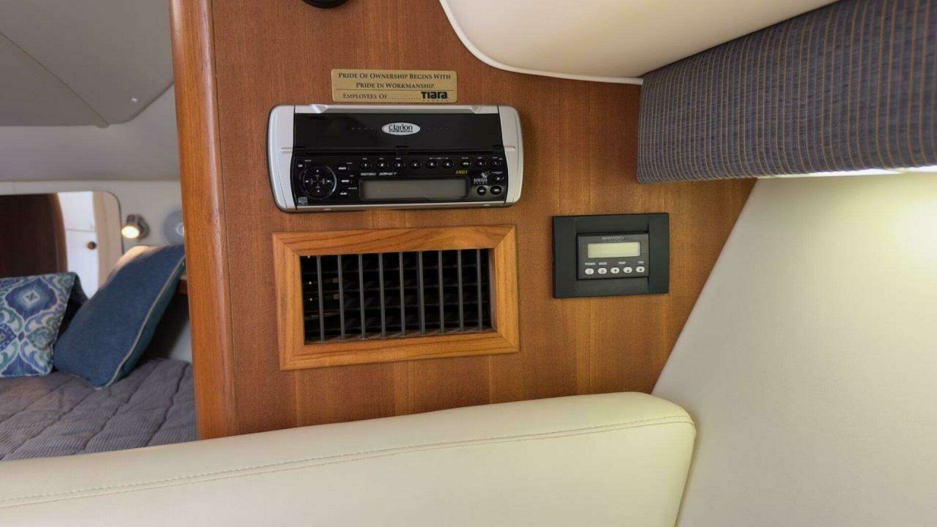 2005 Tiara Yachts 2900 Open - Image 22