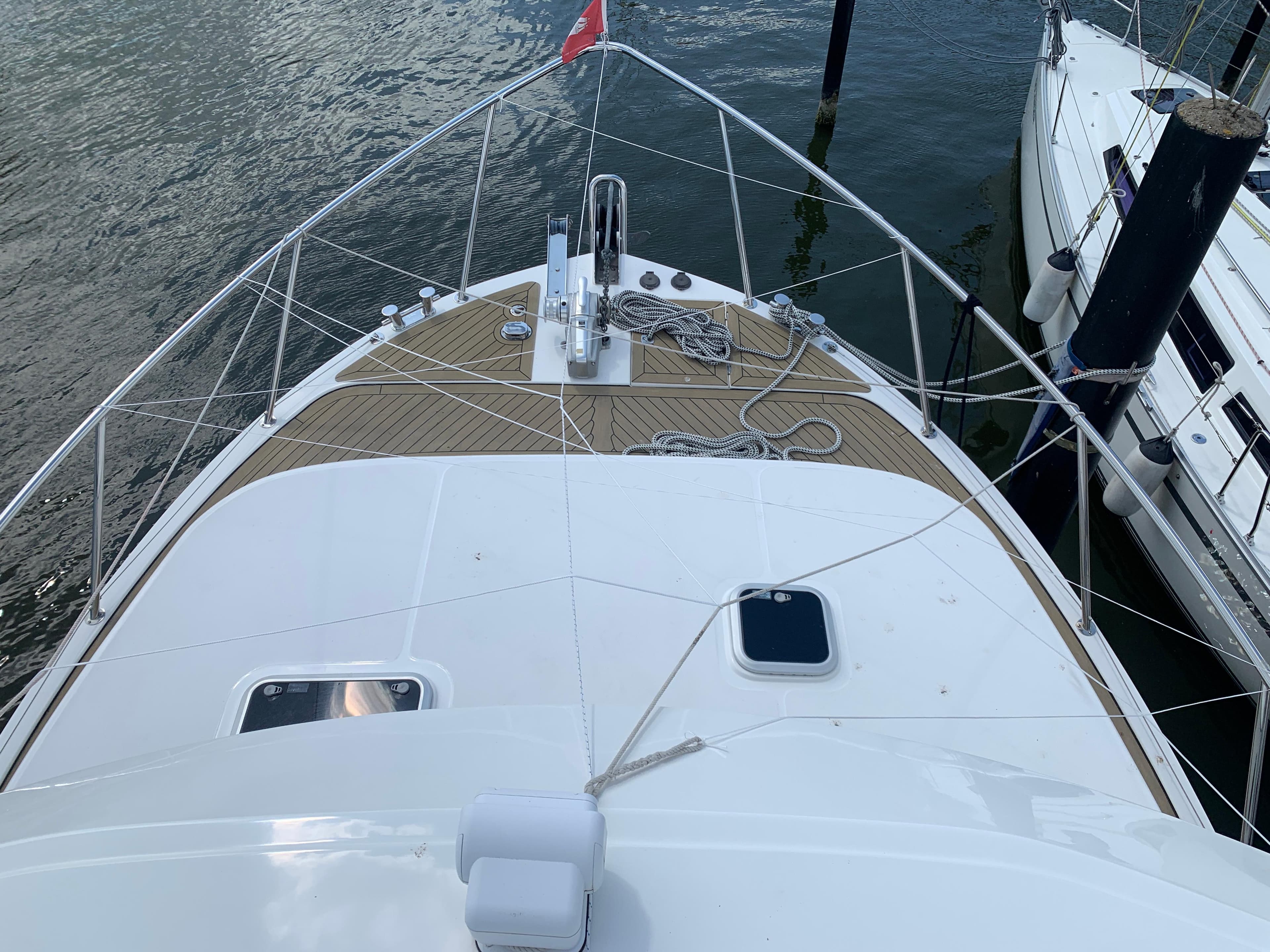 2010 American Tug 41 - 70