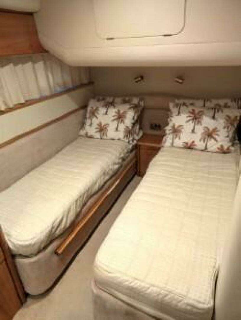 1998 Viking Princess Sport Cruiser - Image 39
