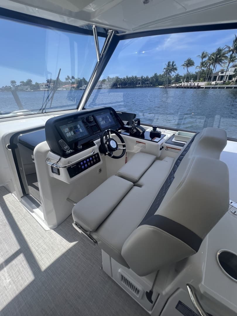 2025 Aquila 36 Sport - Image 18
