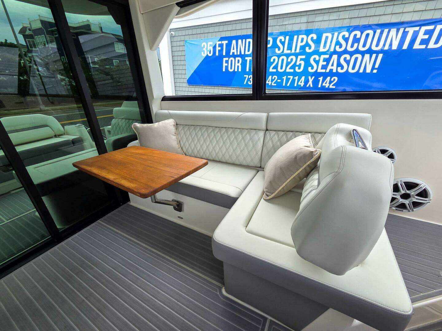 2026 Regal 36 XO - Image 16