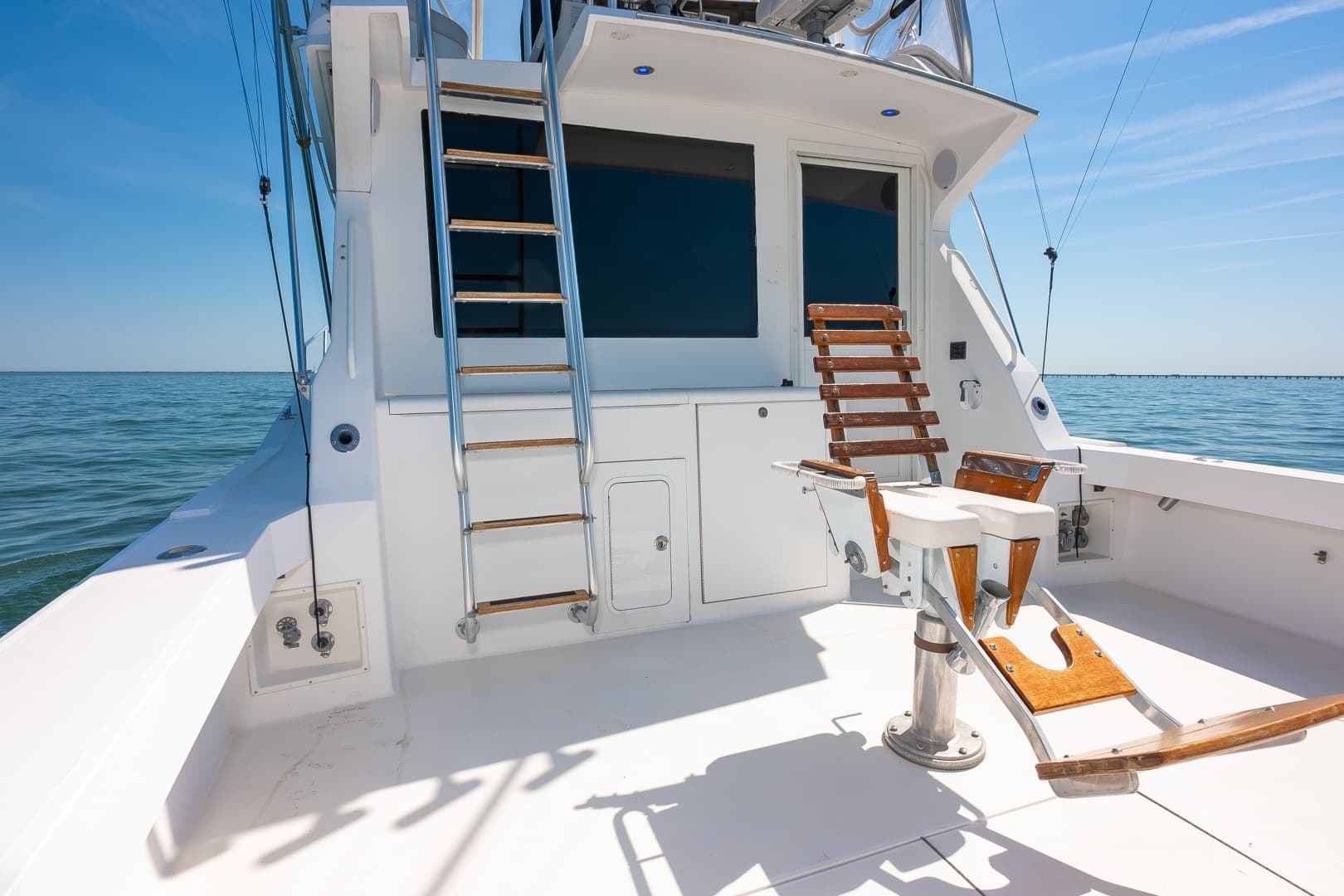 1998 Viking 47 Convertible - Image 14