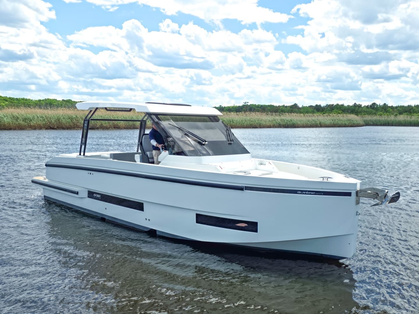 2026 De Antonio Yachts D32 - Image 3