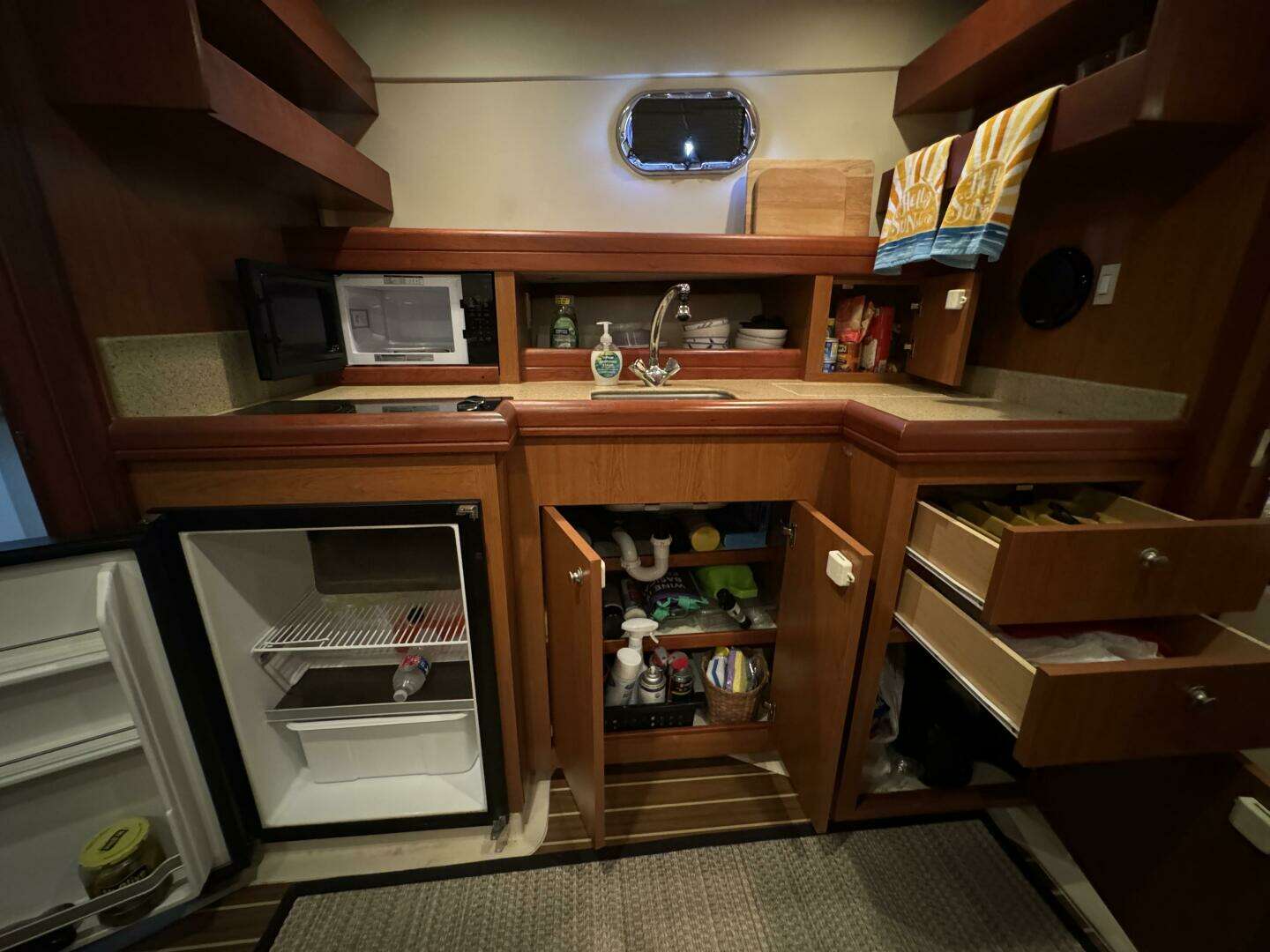 2008 Mainship 34 Pilot Hardtop - Image 36