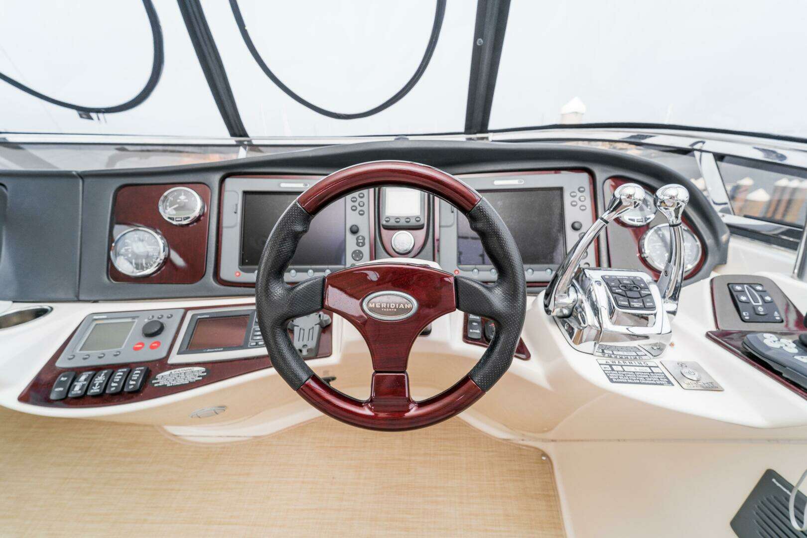 2009 Meridian 441 Sedan - Image 28