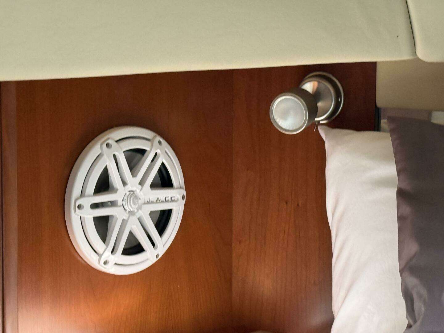 2006 Sea Ray 48 Sundancer - Image 71