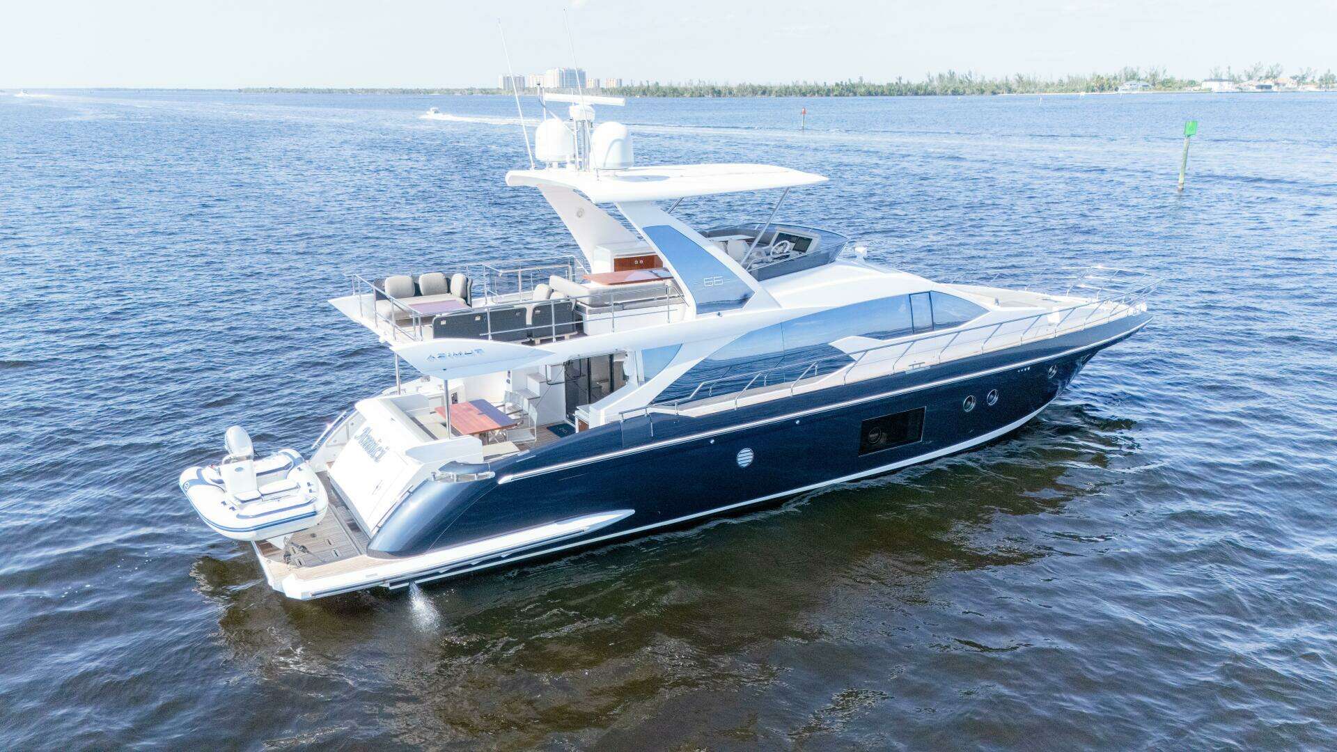 2017 Azimut 66 Flybridge - Image 3