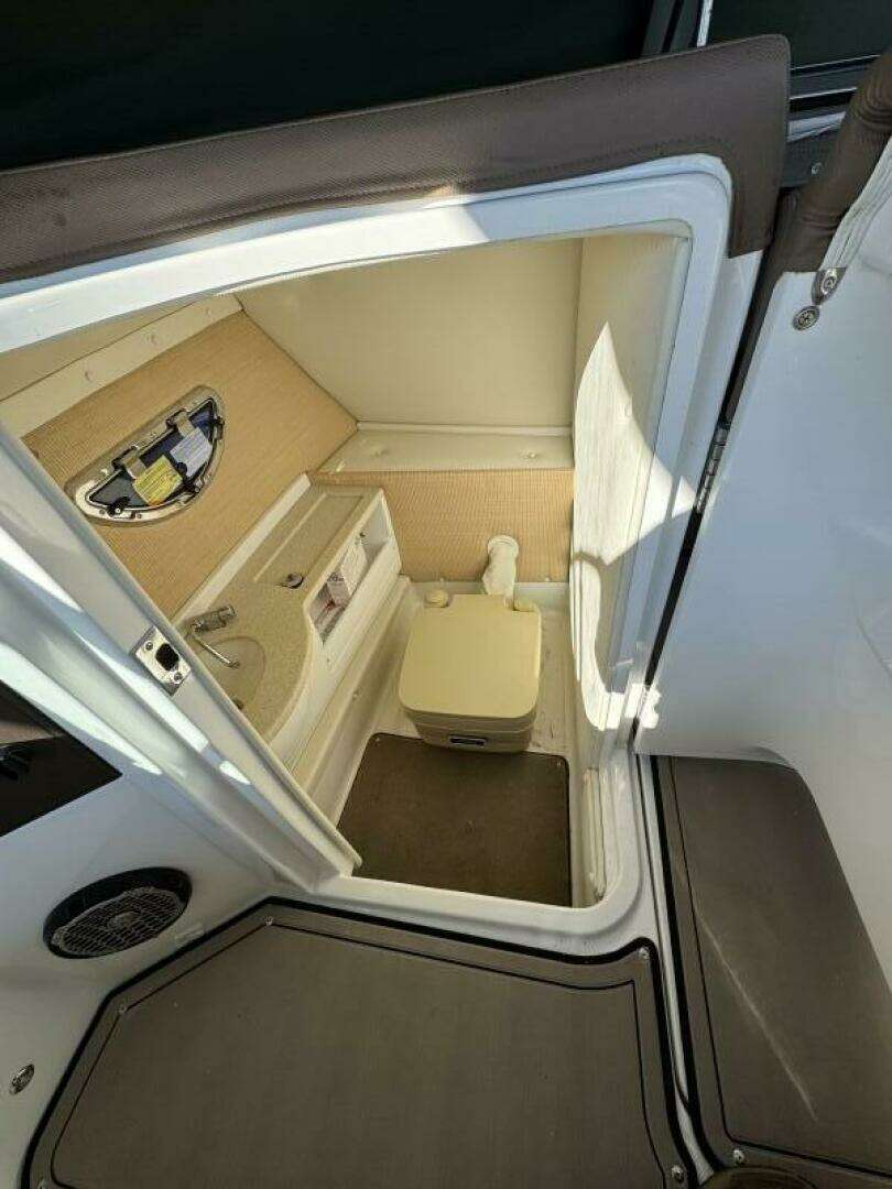 2014 Cobalt R-5 - Image 22