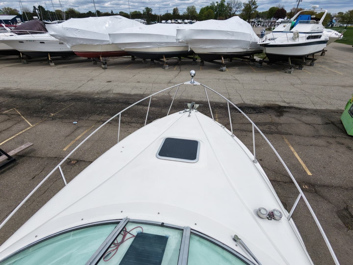 1998 Rinker 266 Fiesta Vee - Image 44