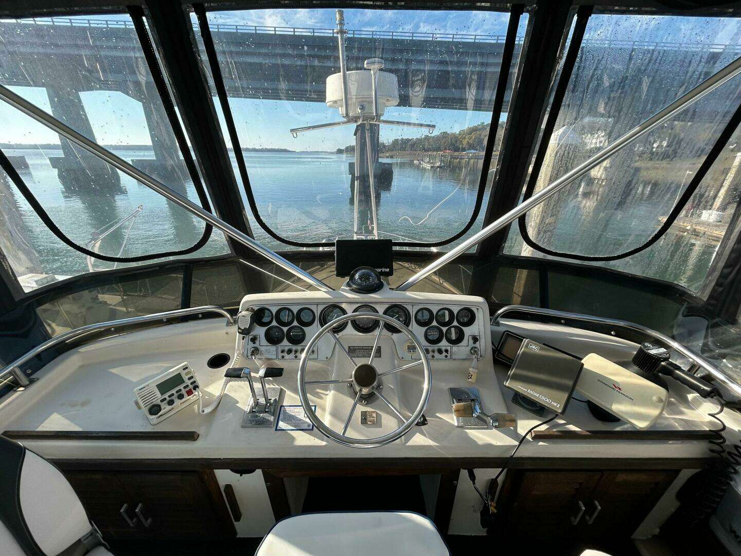 1982 Silverton 40 Aft Cabin - Image 5