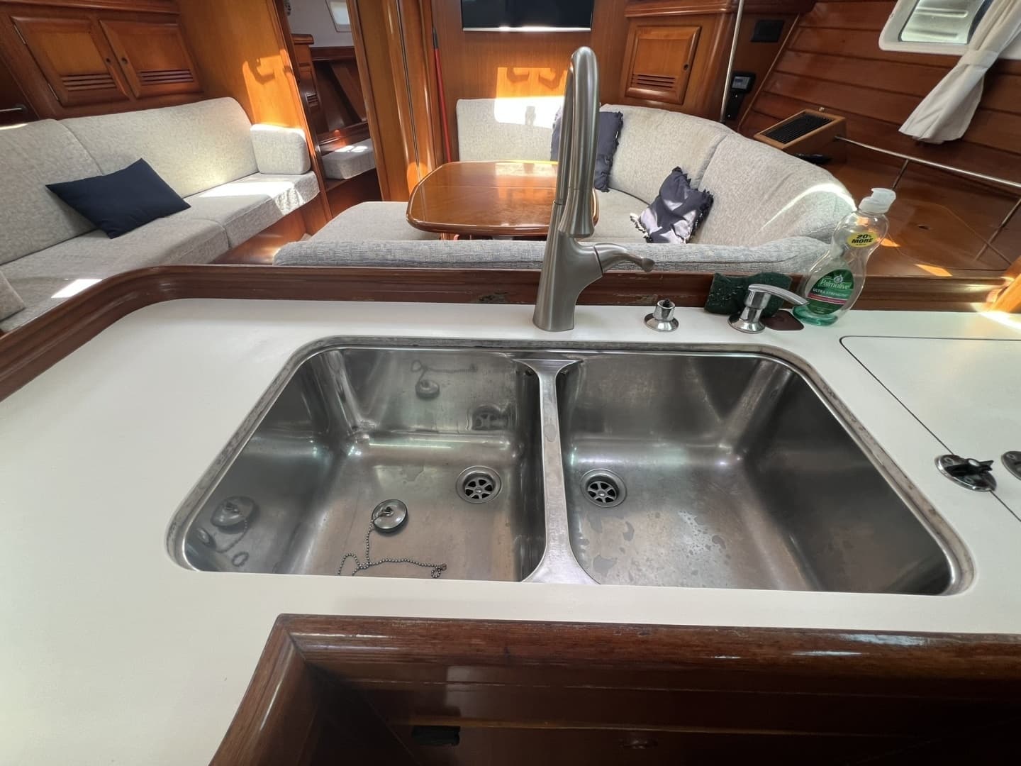 2001 Beneteau Oceanis 473 - Image 40