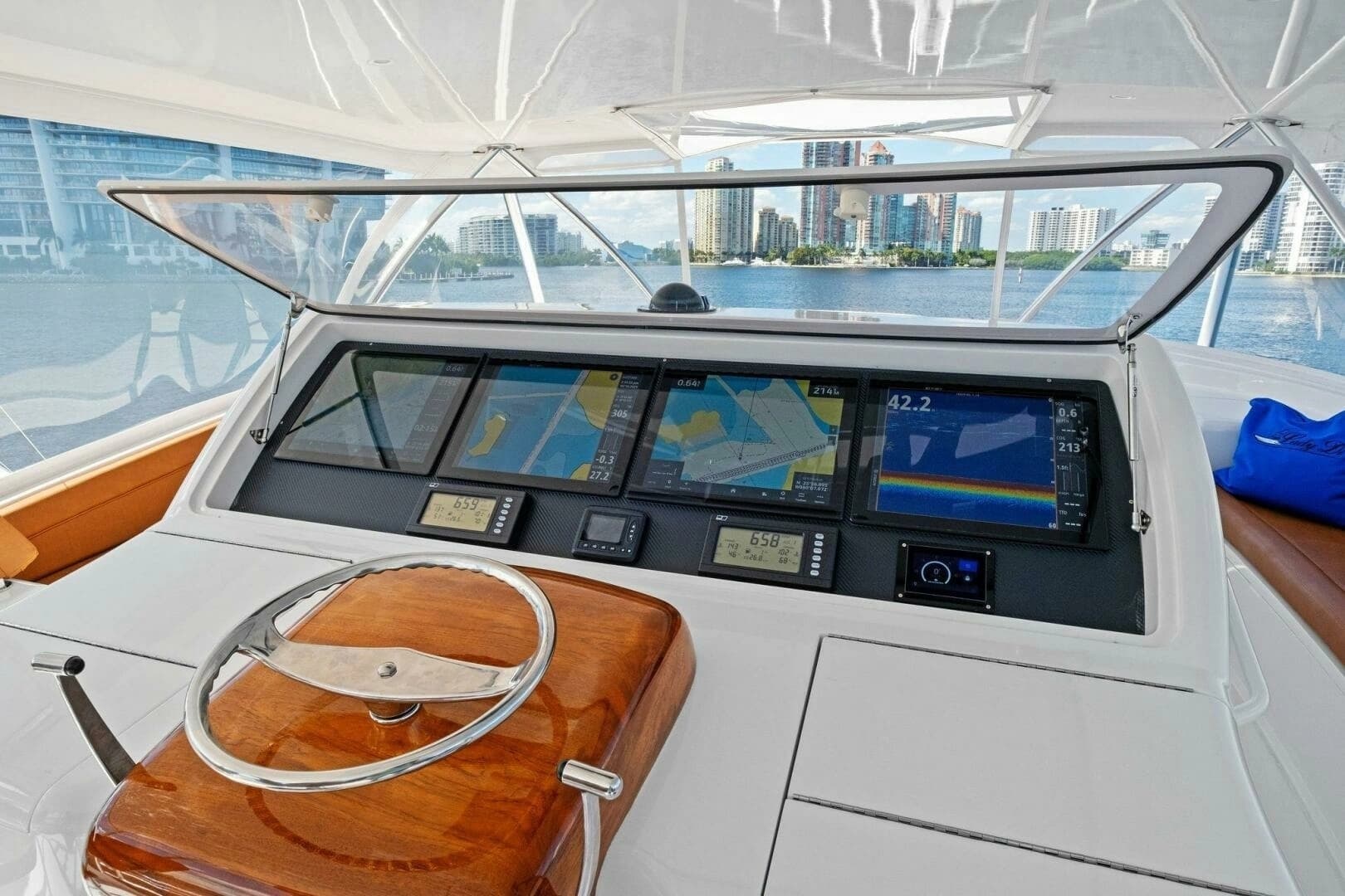 2012 Viking 82 Convertible - Image 84