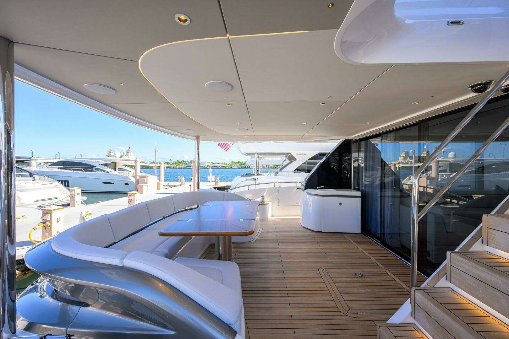 2027 Princess X80 - Image 36
