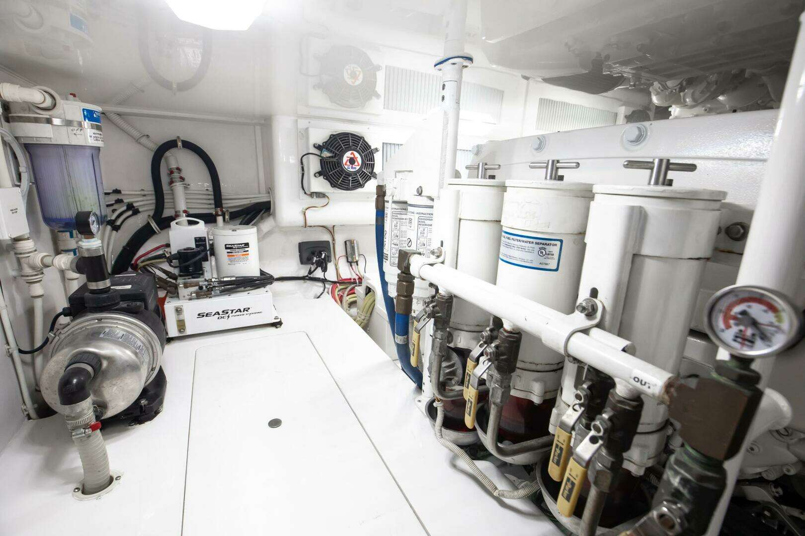 2018 Viking 48 Convertible - Image 35
