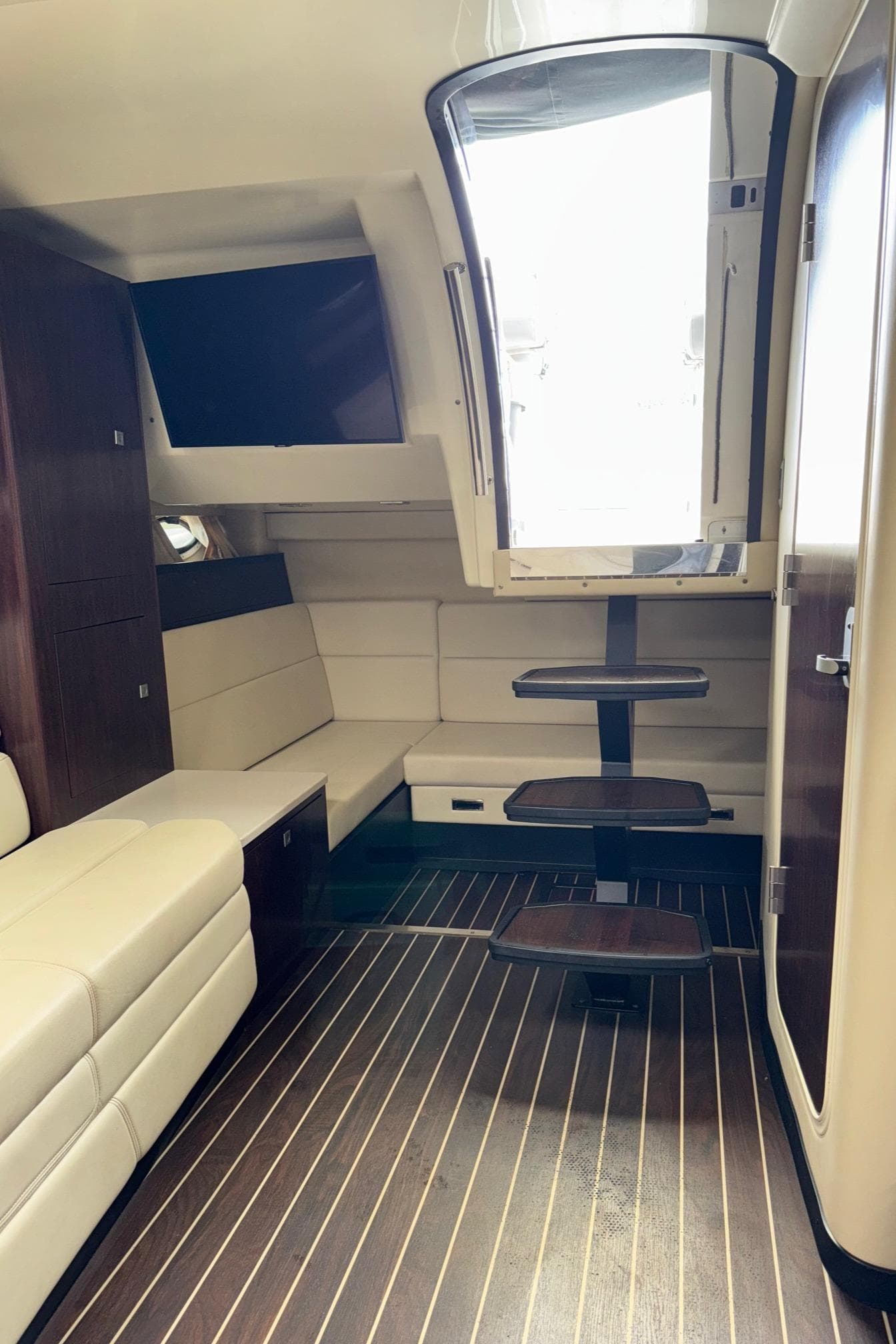 2013 Monterey 320 Sport Yacht - 63